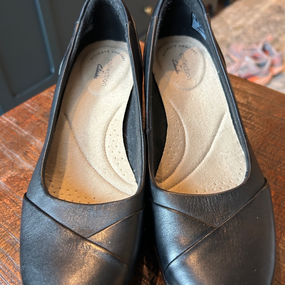 Clarks Black Leather Heels - Picture 3 of 7